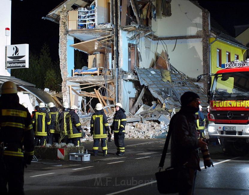 Hausexplosion Bruehl bei Koeln Pingsdorferstr P164.JPG